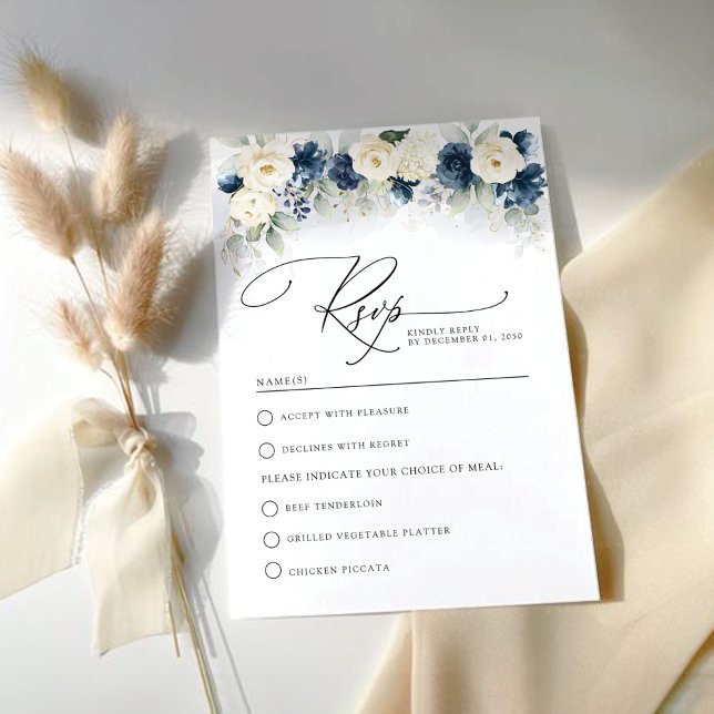 Tarjeta RSVP de Boda de Navy Roses Azules y Blanco (Subido por el creador)