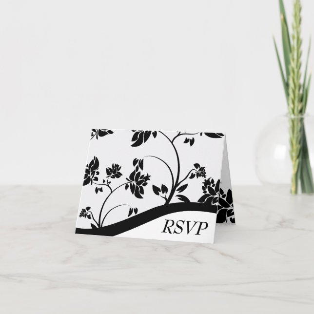 Tarjeta RSVP de boda floral blanca y negra (Anverso)