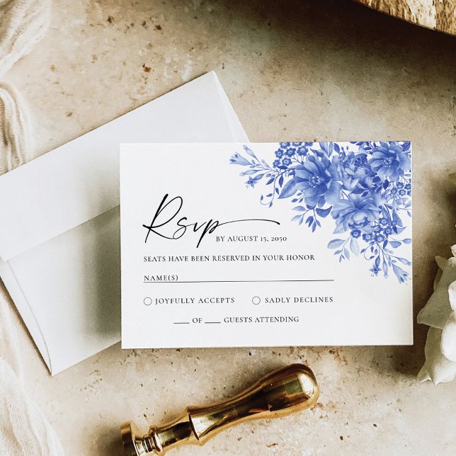 Tarjeta RSVP de boda floral de porcelana azul (Subido por el creador)