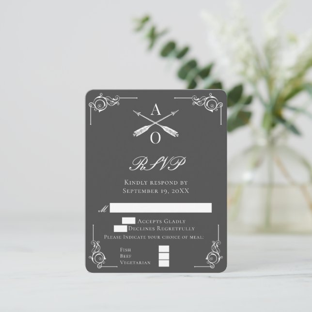 Tarjeta RSVP de Boda Gris Monograma y Flechas (Anverso de pie)