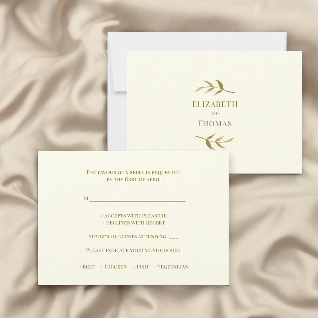 Tarjeta Rsvp de boda moderna y tradicional (luxury wedding rsvp card in ivory and gold , with capital text in gold , part of a collection )