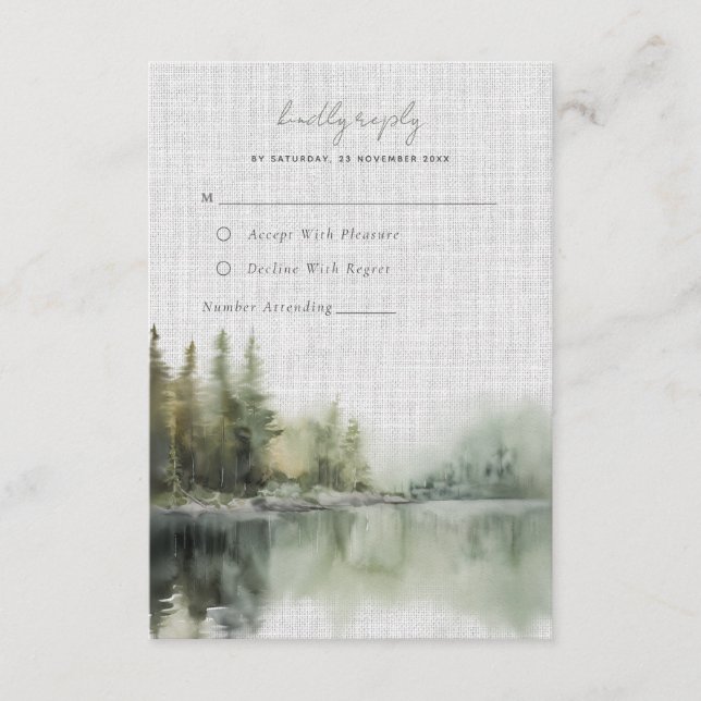 Tarjeta RSVP de boda rústica de bosque verde (Anverso)