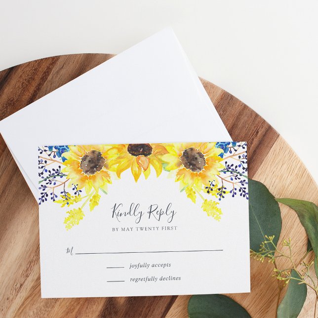 Tarjeta RSVP de campos de flores (Subido por el creador)