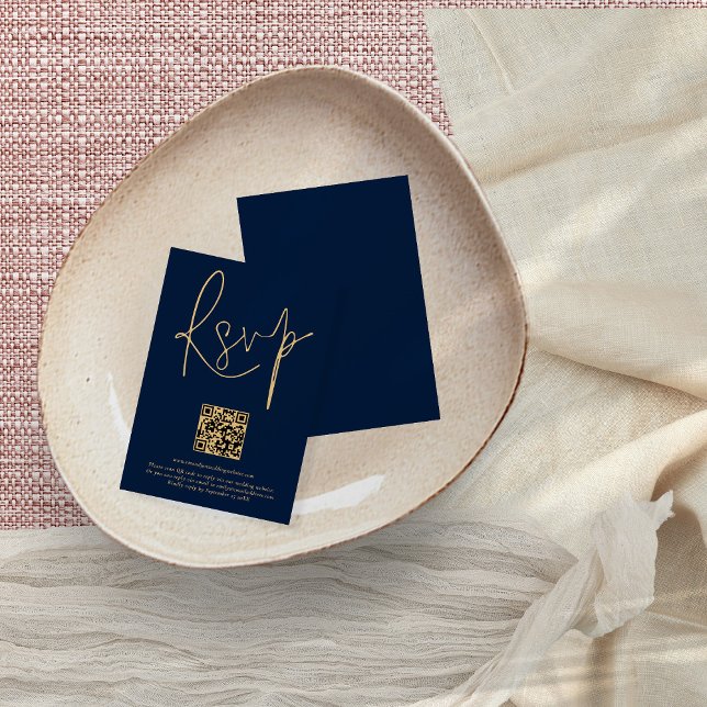 Tarjeta RSVP de código Qr con guión azul de la mar (Subido por el creador)