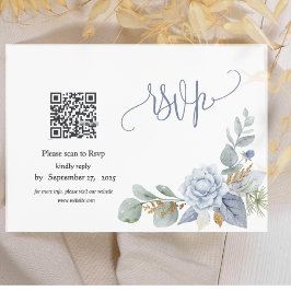 Tarjeta RSVP de código QR Dusty Blue Floral