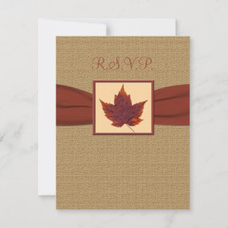 Tarjeta RSVP de hojas de otoño