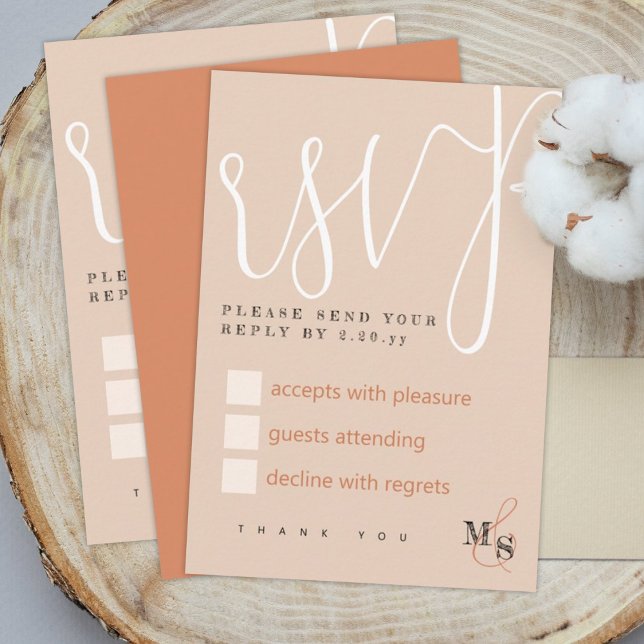 Tarjeta RSVP de la boda de la caligrafía blanca de (natural sienna beige white wedding rsvp respond reply return enclosure card, calligraphy elegant)