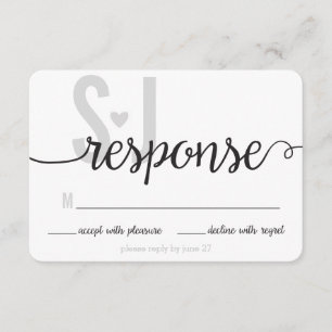 Tarjeta RSVP de letras grandes Gray Heart y Chevro