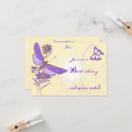 Tarjeta RSVP de mariposa púrpura de color