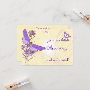 Tarjeta RSVP de mariposa púrpura de color