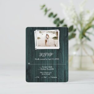 Tarjeta RSVP de matrimonio de fotos de madera verd