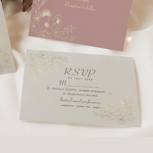 Tarjeta RSVP de matrimonio floral neutral de marfi (Subido por el creador)