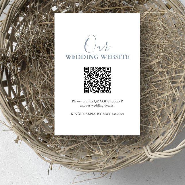 Tarjeta RSVP de sitio web simple Boda con código Q (Wedding invitation insert website QR code design by Victoria Grigaliunas of Do Tell A Belle)