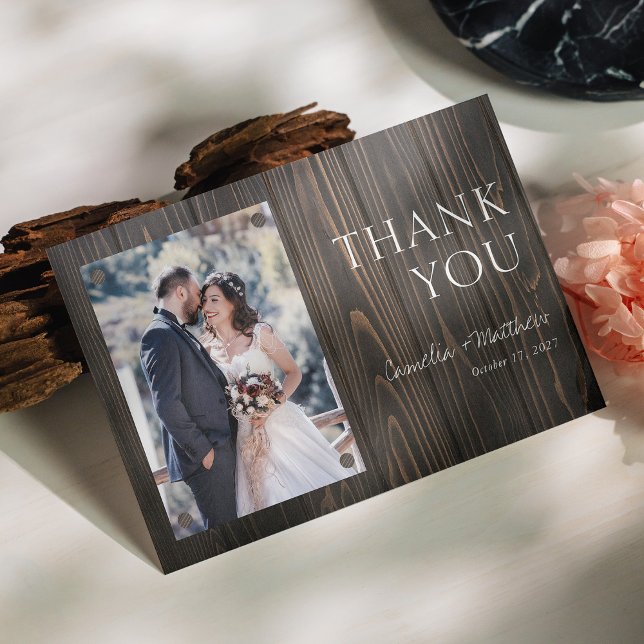 Tarjeta Rustic Dark Wood Photo Boda (Personalized Rustic Dark Wood Photo Wedding Thank You Card)