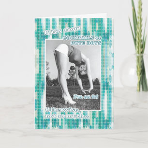 Tarjeta ¡Sabe lo que es y está en eso!cumpleaños