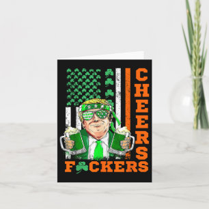 Tarjeta Saludos por la bebida divertida de cerveza St Patr