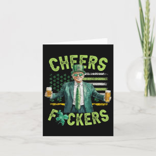 Tarjeta Saludos por la bebida divertida de cerveza St Patr