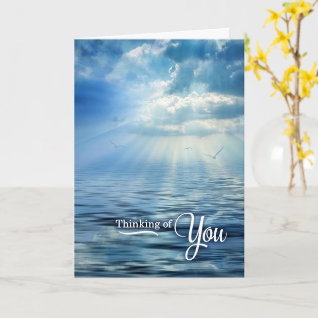Tarjeta Scenic Ocean View Cloud Reflection Thinking of You (flor amarilla)