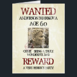 Tarjeta Se busca Poster de plantilla de foto de papá feliz<br><div class="desc">Una carta vintage de bienvenida de cumpleaños al estilo poster para ese cumpleaños especial de papá. La impresión de estilo retro grunge se suma a la diversión de este diseño único. Añade una foto de tu elección que automáticamente se convertirá en una imagen de estilo sepia desgastada con la pátina...</div>