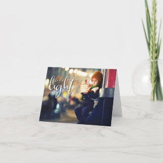 Tarjeta Sé claro, chico con linterna