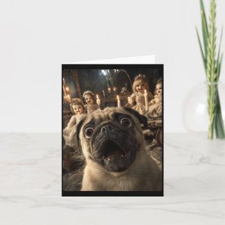 Tarjeta Selfie divertida de pug con muñecas espeluznantes