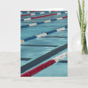 Tarjeta Separadores de plástico en una piscina creando