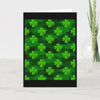 Tarjeta Shamrocks On Green Camouflage Lucky St Patricks Da