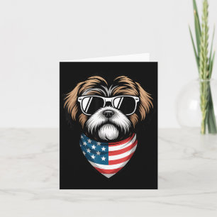 Tarjeta Shih Tzu con bandana de la bandera americana