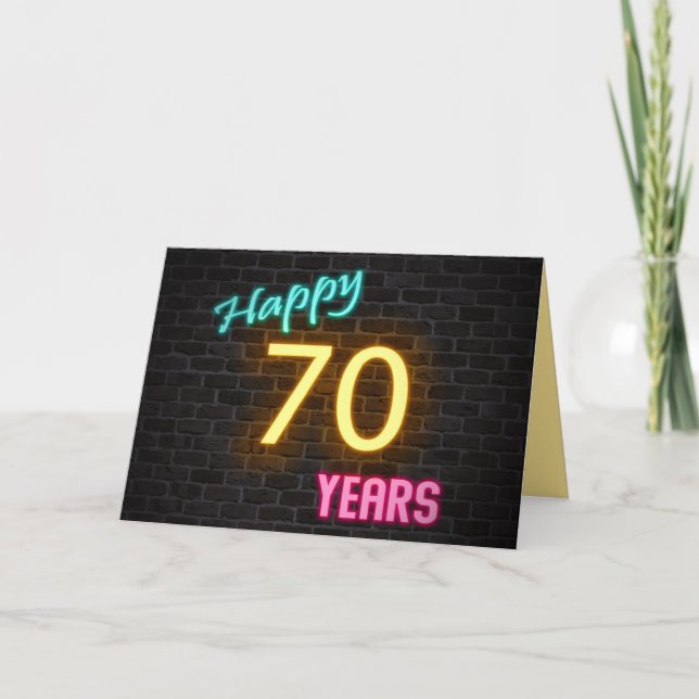 Tarjeta Signo de neón de cumpleaños 70 en ladrillo (Anverso)