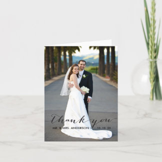Tarjeta Simple de Agradecimiento de Boda con Letra