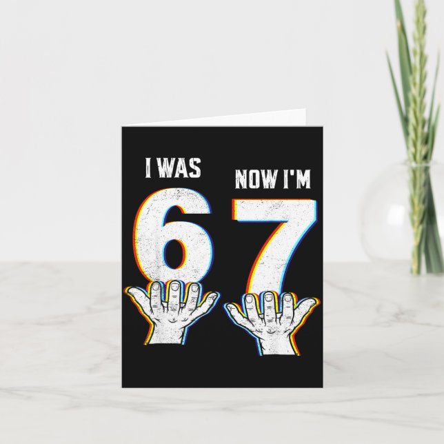 Tarjeta Six Seven Meme 7 Year Old Birthday Shirt Was 6 Now (Anverso)