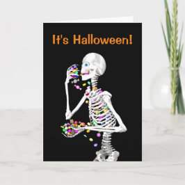 Tarjeta Skeleton comiendo dulces de Halloween