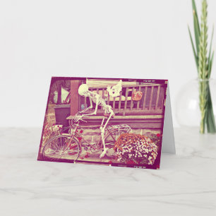 Tarjeta Skeleton Riding Bike Happy Halloween Spooky