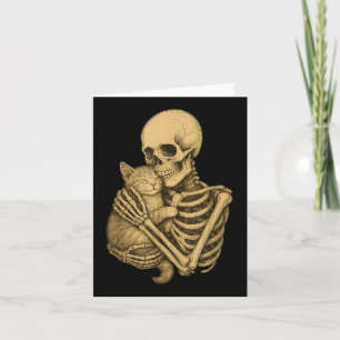 Tarjeta Soky Halloween un lindo gato abrazando un esquelet