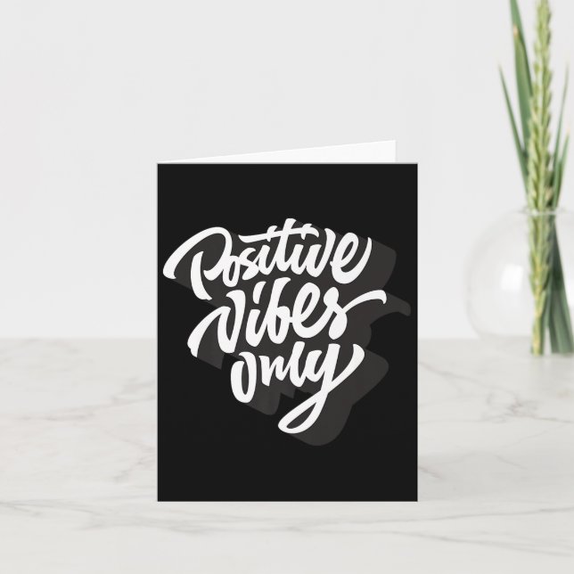 Tarjeta Solo camiseta con vibraciones positivas, manga cor (Anverso)