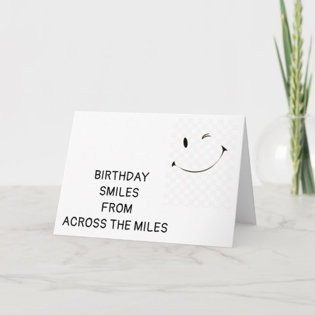 TARJETA **SONRÍAS DE CUMPLEAÑOS A TRAVÉS DE LAS MILLAS** (Anverso)