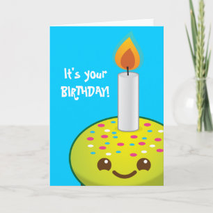 Tarjeta sonrisas del feliz cumpleaños de la magdalena del