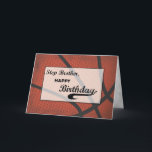 Tarjeta Step Brother Birthday Basketball Large<br><div class="desc">Cuando algo que no pasa todos los días como el cumpleaños de un hermano de paso, entonces deberías hacer todo lo posible para hacer el momento especial. Cuando él celebra su cumpleaños pronto, entonces esta tarjeta seguramente hará un saludo de cumpleaños. EL TEXTO EN LA PORTADA DE ESTA TARJETA ES...</div>