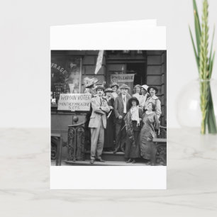 Tarjeta Suffragettes y su Men, 1913