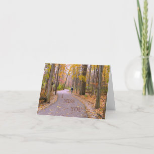 TARJETA TE ECHO DE MENOS/SOLO HOMBRE CAMINANDO POR EL CAMI