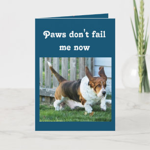 Tarjeta "Te falta" con un montón de Basset, Person