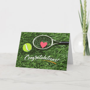 Tarjeta Tenis racket y ball con felicitaciones amorosas