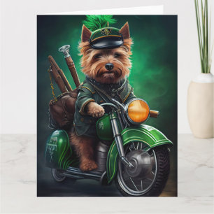 Tarjeta Terrier australiano conduciendo bicicleta Día de S