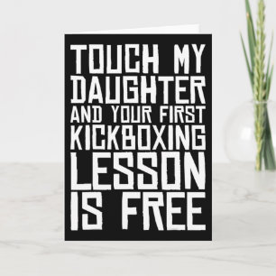 Tarjeta Toca a mi hija y tu primera lección de kickboxing