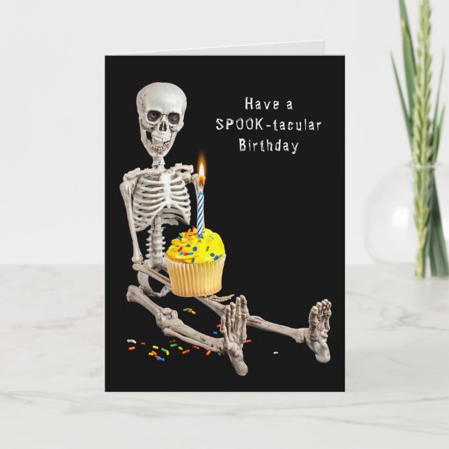 Tarjeta Torta de cumpleaños de Halloween Skeleton (Anverso)