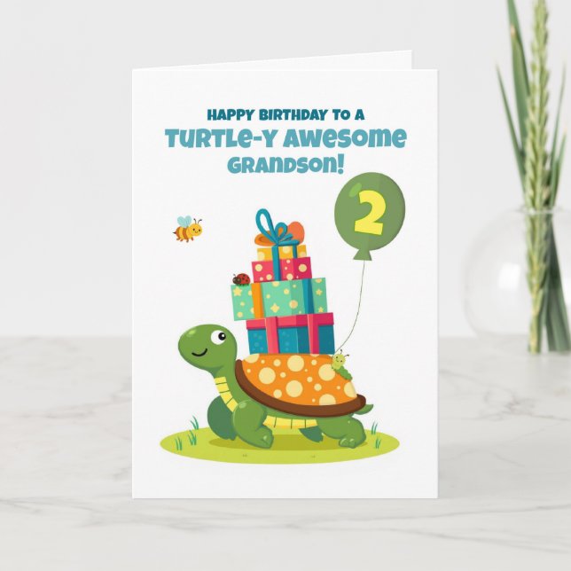 Tarjeta Tortuga dulce de cumpleaños con regalo (Anverso)