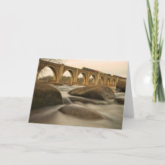 Tarjeta Tren sobre el río James