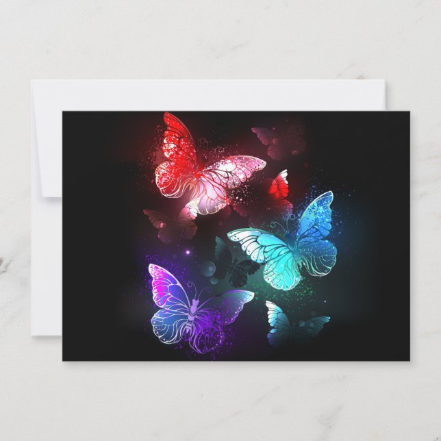 Tarjeta Tres mariposas brillantes en el fondo nocturno (Anverso)