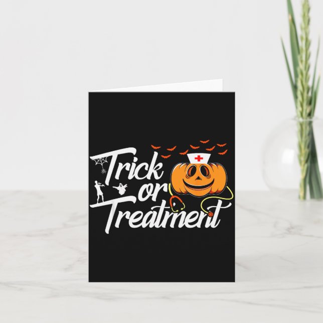 Tarjeta Trick Or Funny Medical Personnel Halloween Nurse  (Anverso)