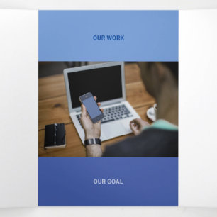 Tarjeta Tríptica Kind Blue Tone Squared Off Qr Codes